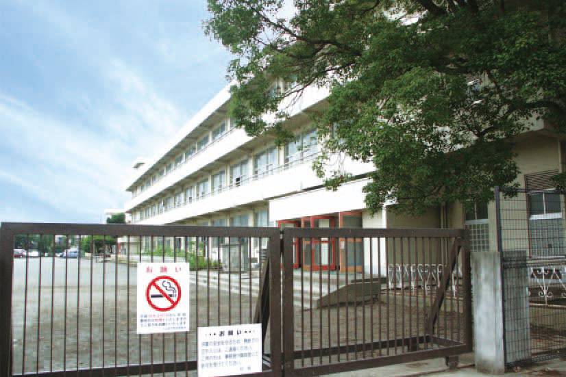 東富水小学校